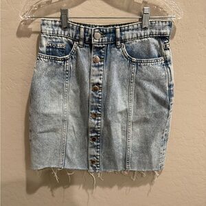 H&M Women's Light Blue Denim Button-Front Mini Skirt